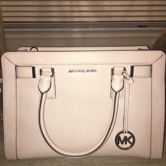 Michael Kors Handbags - Michael Kors shoulderbag